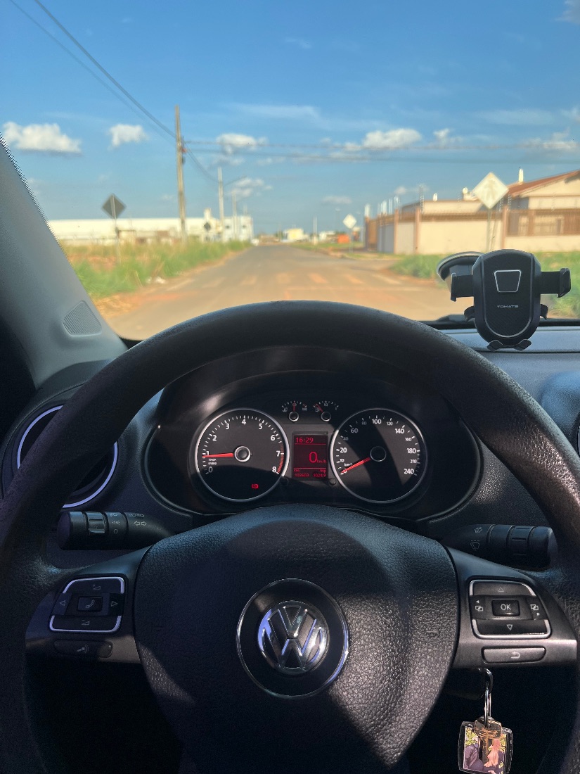 Volkswagen Saveiro Trendline CE 1.6 Total Flex 2014/2015 — foto 4 de 5