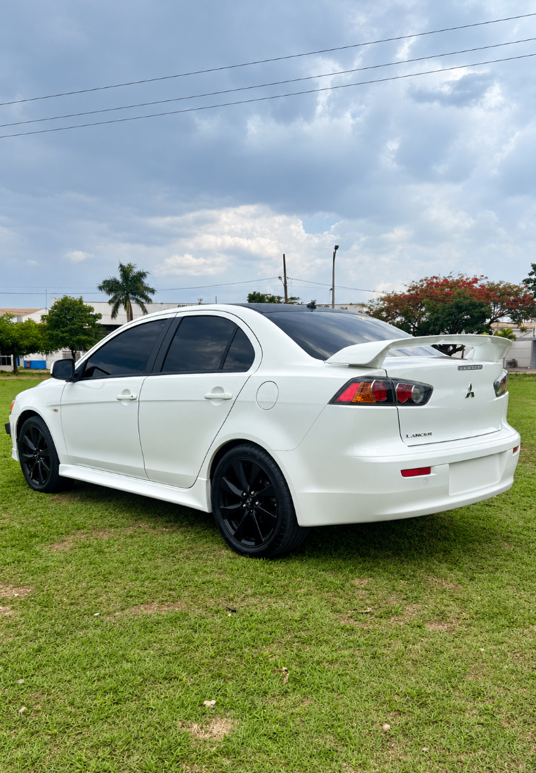 Mitsubishi Lancer 2.0 16V 160cv Automático 2013/2014 — foto 2 de 9