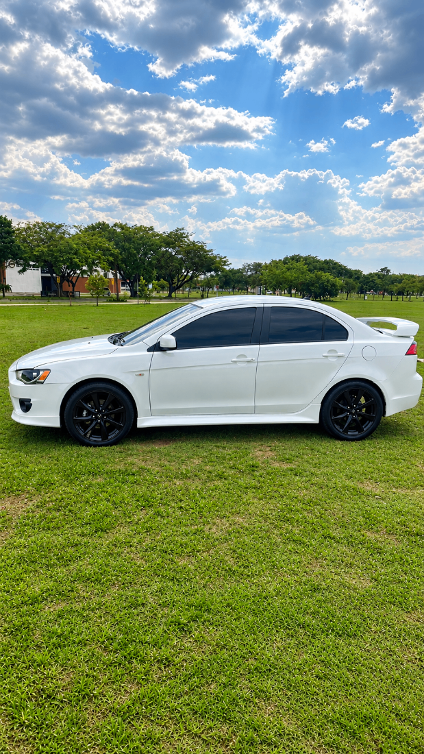 Mitsubishi Lancer 2.0 16V 160cv Automático 2013/2014 — foto 3 de 9