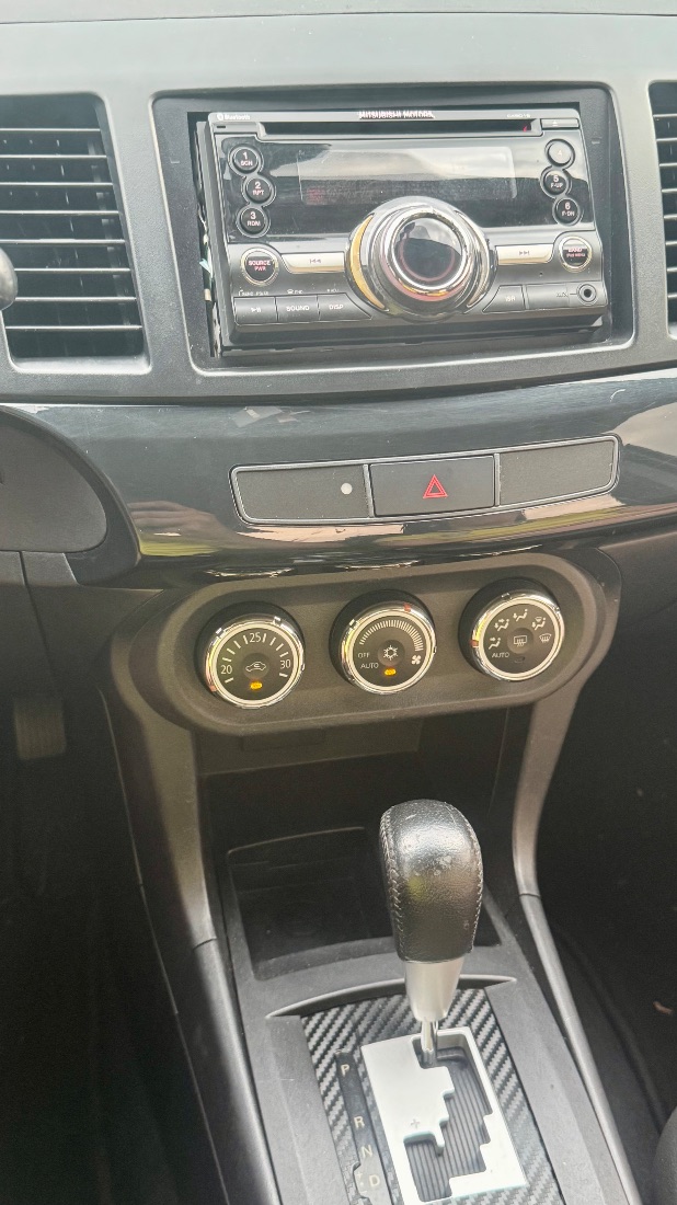 Mitsubishi Lancer 2.0 16V 160cv Automático 2013/2014 — foto 5 de 9