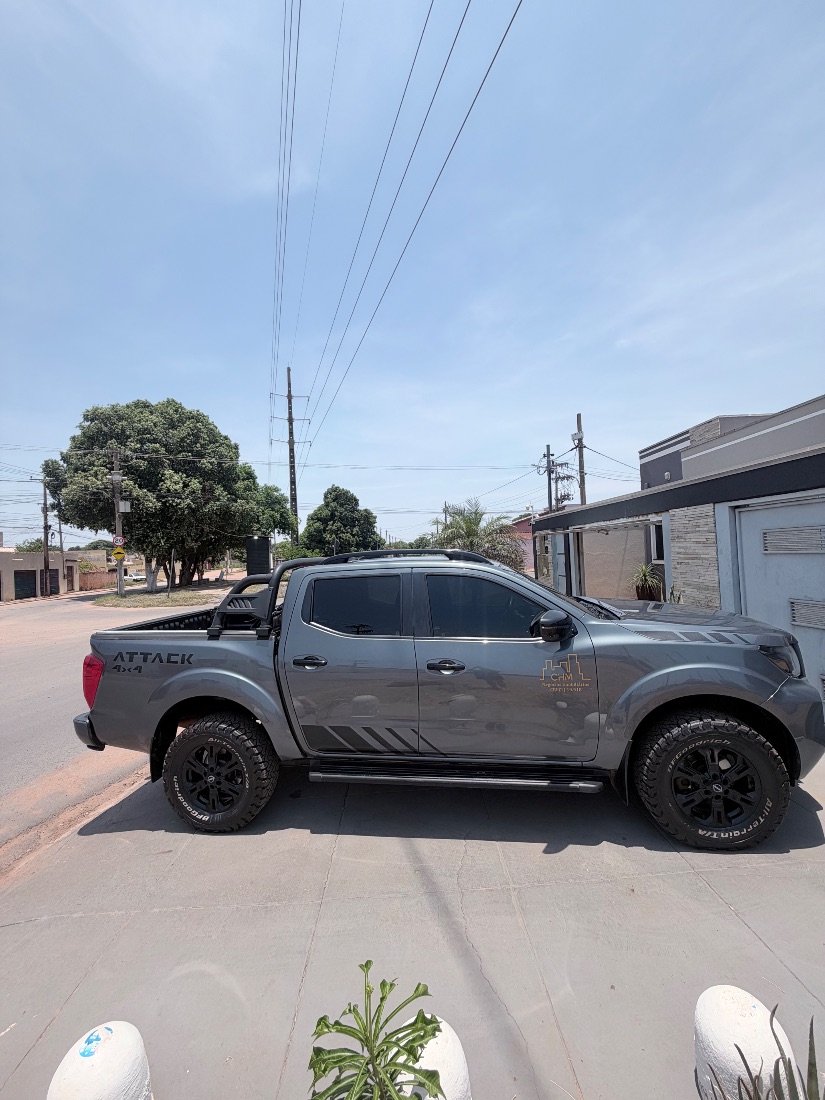 Nissan Frontier Attack CD 2.3 4x4 Bi-Turbo Automático Diesel 2023/2024 — foto 2 de 11