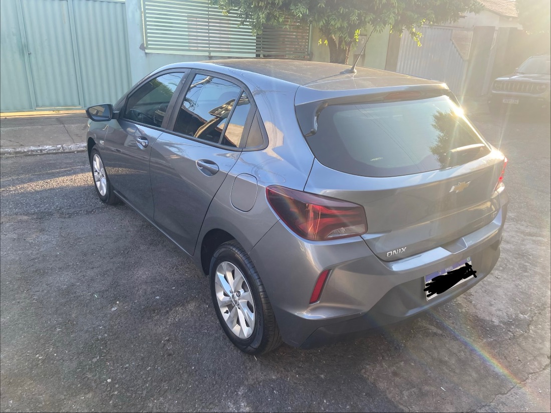 CHEVROLET/GM Onix Hatch LT 1.0 Mecânico Flex 2022/2023 — foto 6 de 13