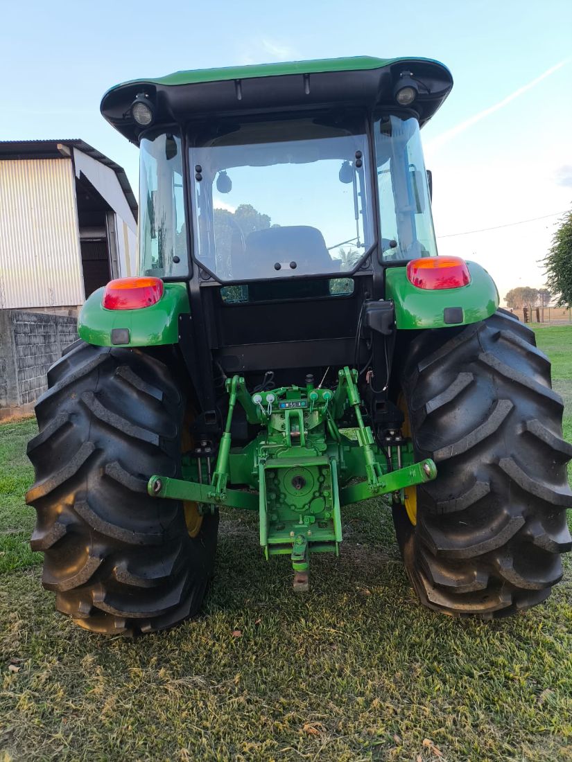 John Deere 5090E 2017/2017 — foto 3 de 8