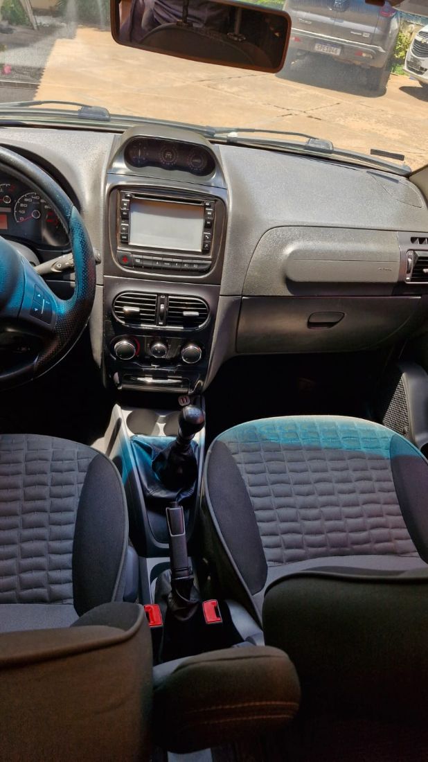 Fiat Palio Weekend Adventure 1.8 Flex 2016/2016 — foto 5 de 13