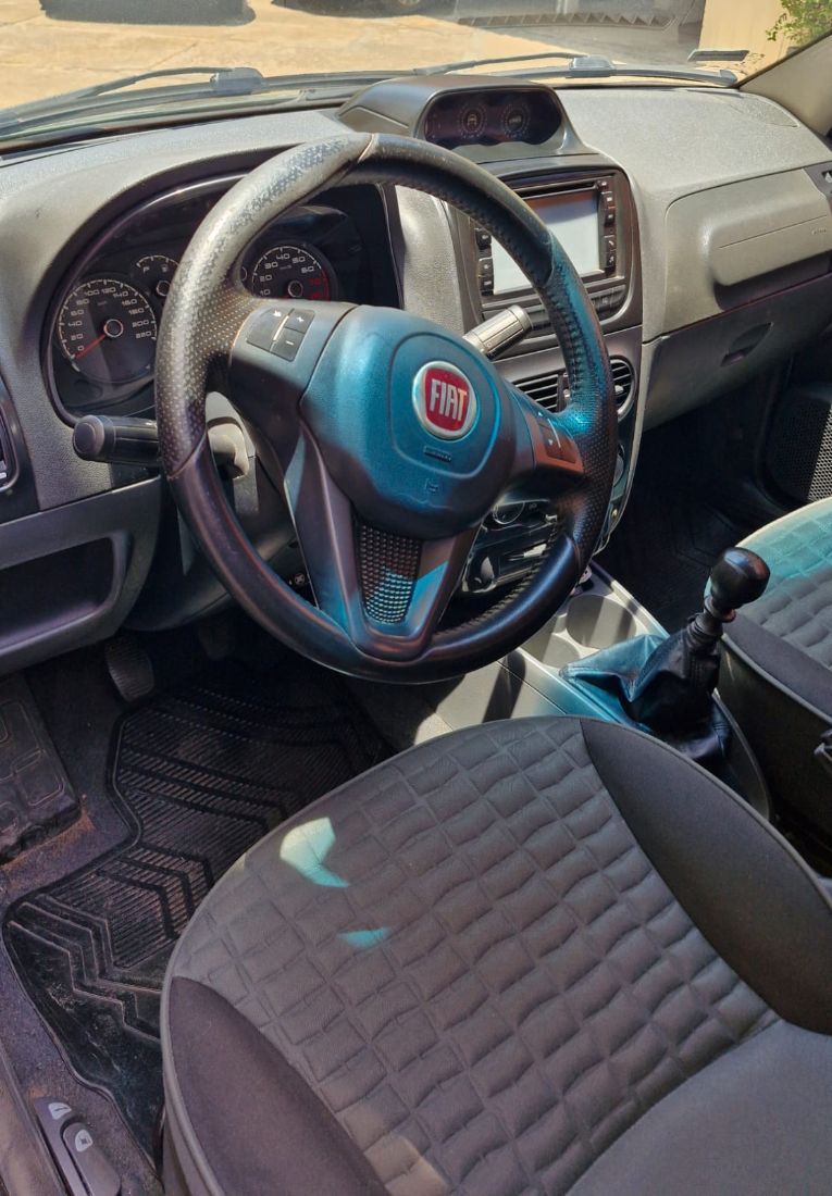 Fiat Palio Weekend Adventure 1.8 Flex 2016/2016 — foto 8 de 13
