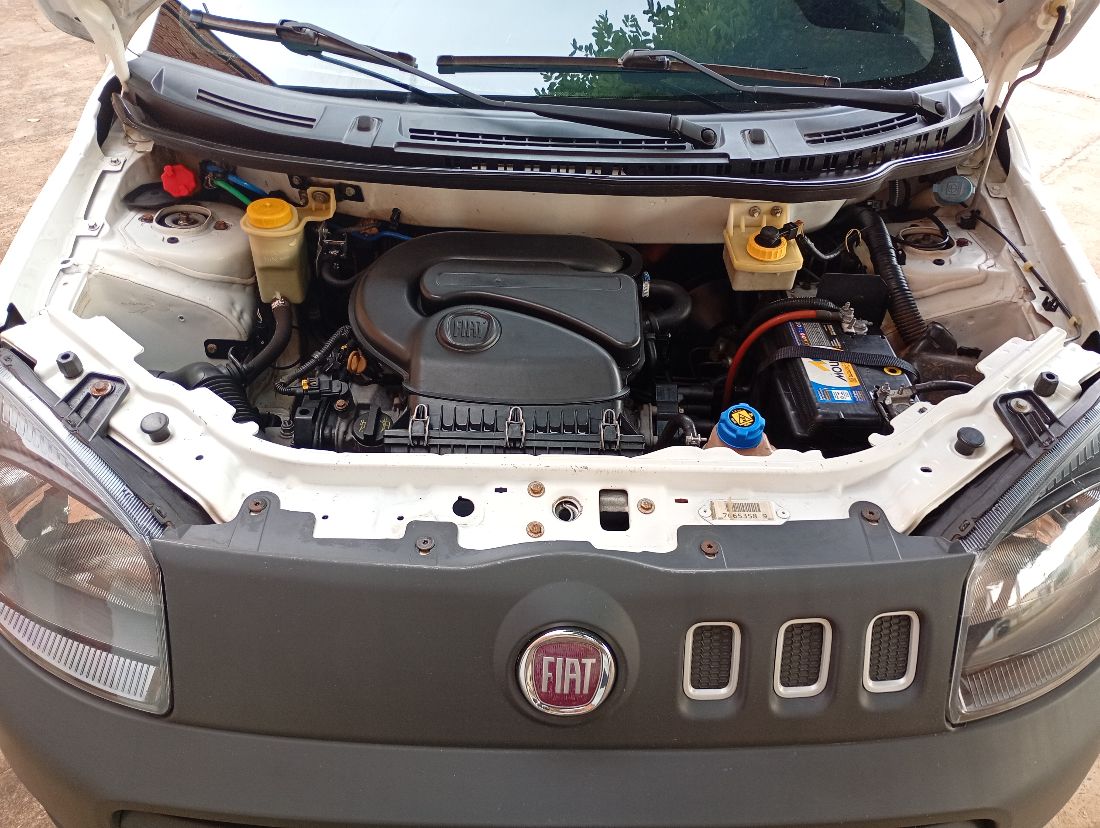 Fiat Uno Way Celebration 1.0 EVO Fire Flex 5P 2013/2014 — foto 2 de 6