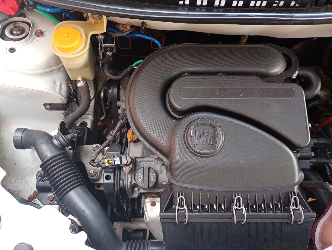 Fiat Uno Way Celebration 1.0 EVO Fire Flex 5P 2013/2014 — foto 3 de 6