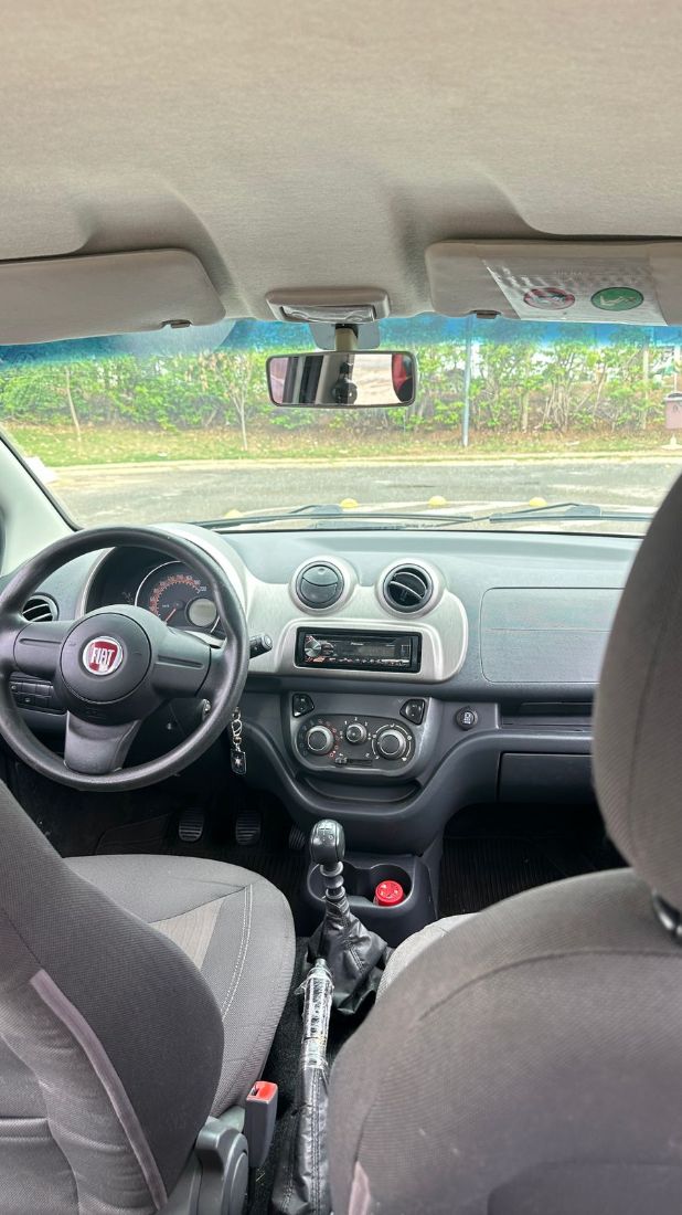 Fiat Uno Way Celebration 1.0 EVO Fire Flex 5P 2013/2014 — foto 5 de 6