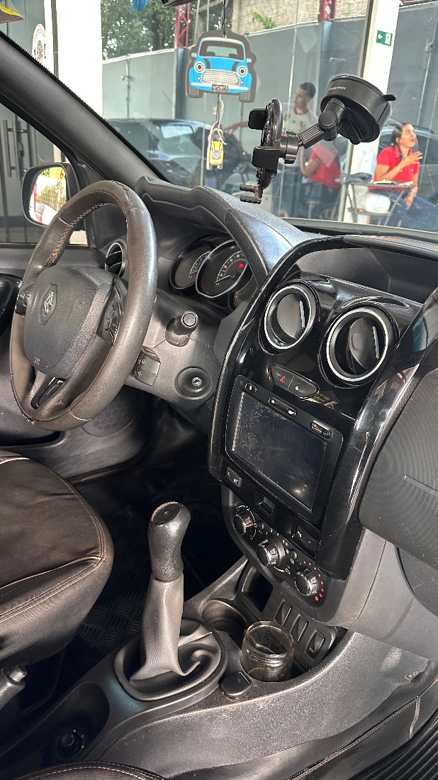 Renault Duster Oroch Dynamique 1.6 16V Mecânico Flex 2016/2016 — foto 13 de 14