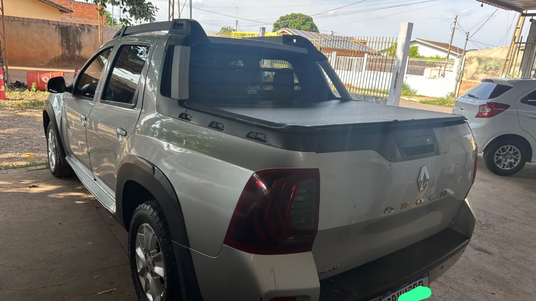 Renault Duster Oroch Dynamique 1.6 16V Mecânico Flex 2016/2016 — foto 2 de 14