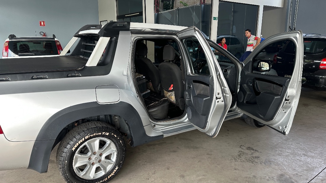 Renault Duster Oroch Dynamique 1.6 16V Mecânico Flex 2016/2016 — foto 5 de 14