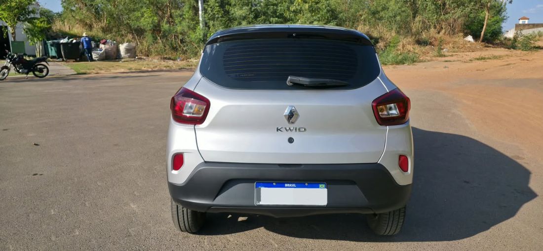 Renault Kwid Intense 1.0 Mecânico Flex 2024/2025 — foto 14 de 15