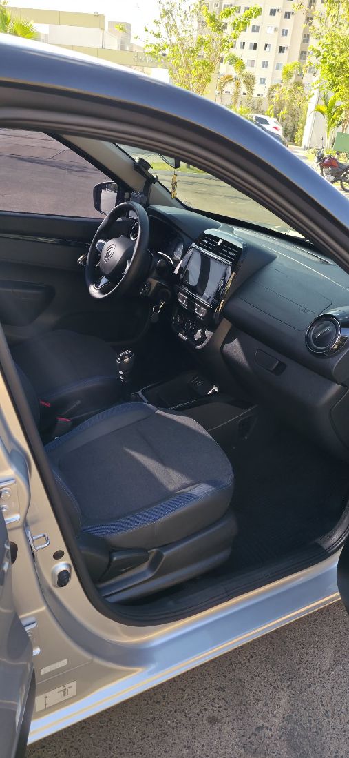 Renault Kwid Intense 1.0 Mecânico Flex 2024/2025 — foto 4 de 15