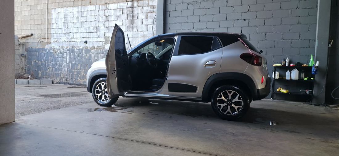 Renault Kwid Intense 1.0 Mecânico Flex 2024/2025 — foto 7 de 15