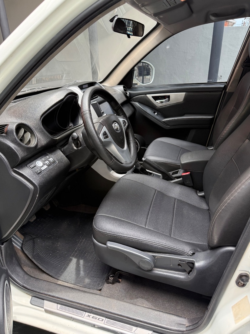 Lifan Lifan X60 TALENT 2013/2014 — foto 8 de 15