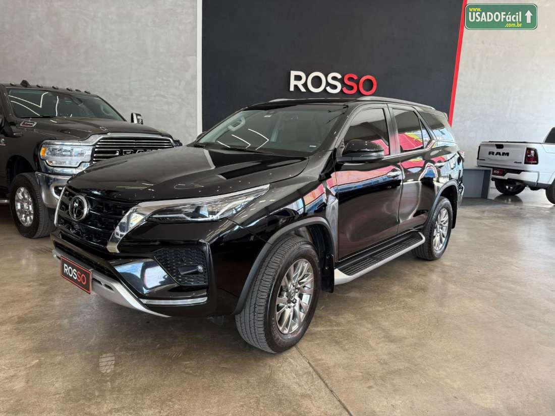 Toyota Hilux SW4 SRX 2.8 4x4 TDI Automático Diesel
