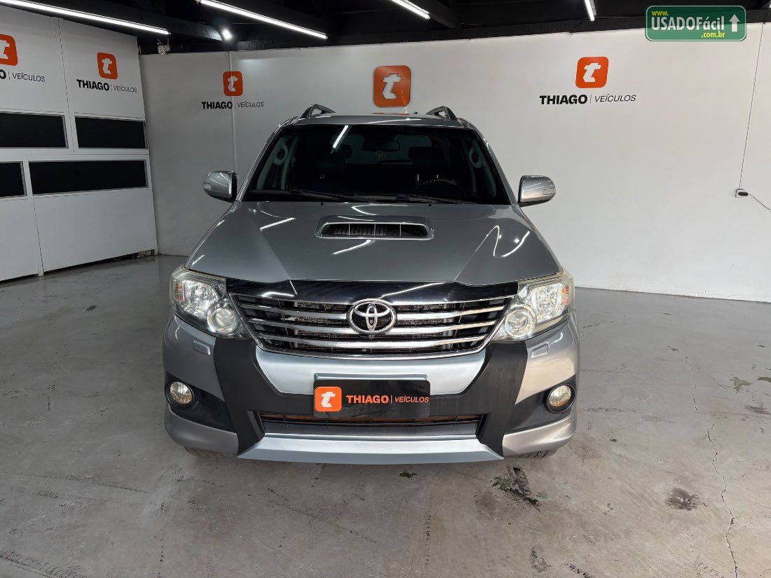 TOYOTA Hilux SW4 SRV 3.0 4x4 TDI Automático Diesel 2015/2015 — foto 9 de 20