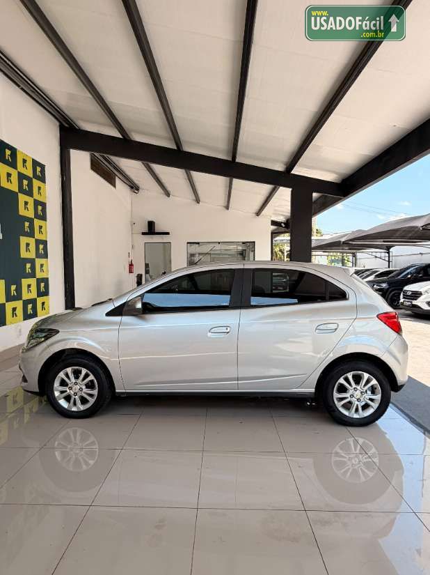 CHEVROLET/GM Onix Hatch LT 1.4 Mecânico Flex 2015/2015 — foto 3 de 18