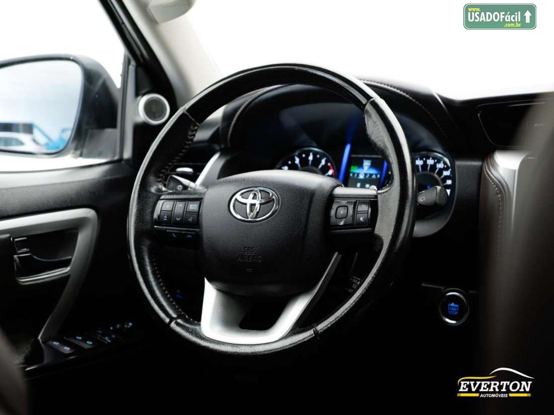 Toyota Hilux SW4 SRV 4x2 2.7 Automático Flex 2019/2019 — foto 14 de 21