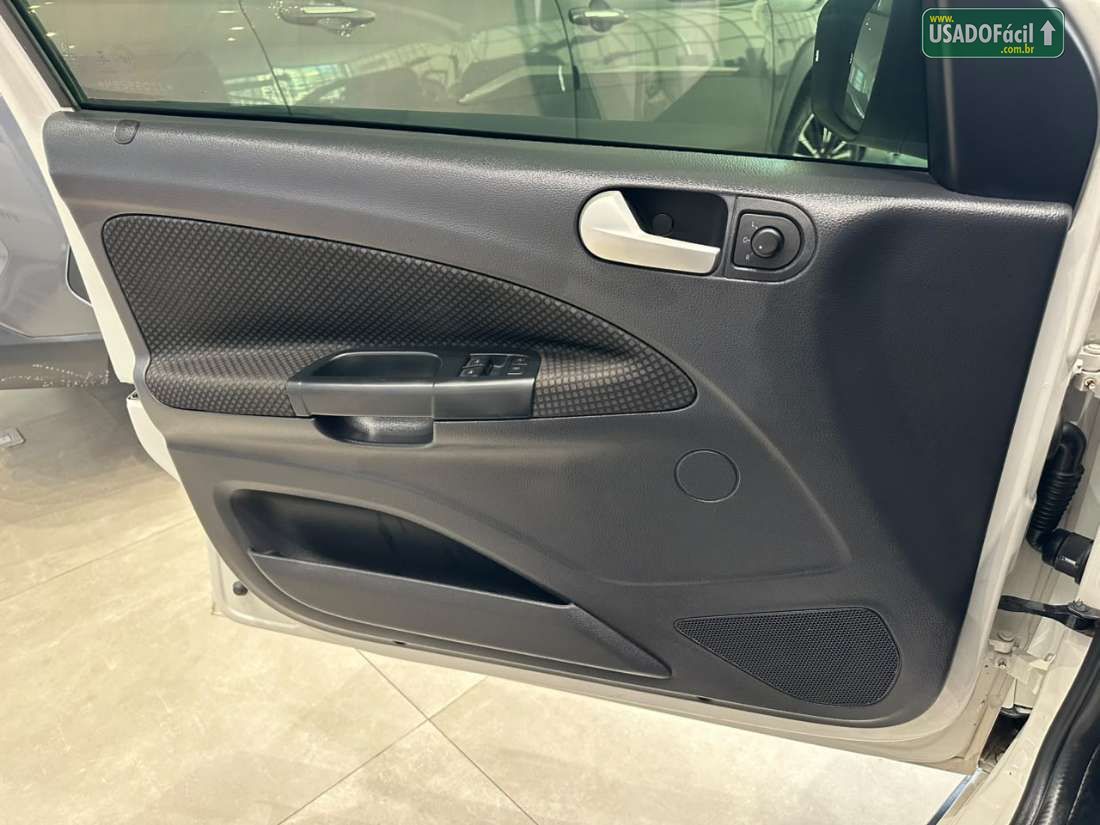 Volkswagen Gol Track 1.0 4P Total Flex 2017/2018 — foto 13 de 15