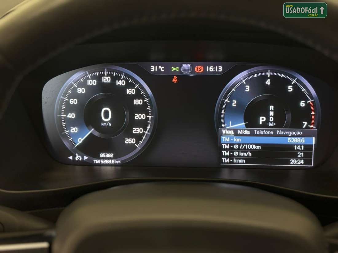 VOLVO XC 40 T-4 Momentum 2.0 252cv AWD 2020/2020 — foto 8 de 14