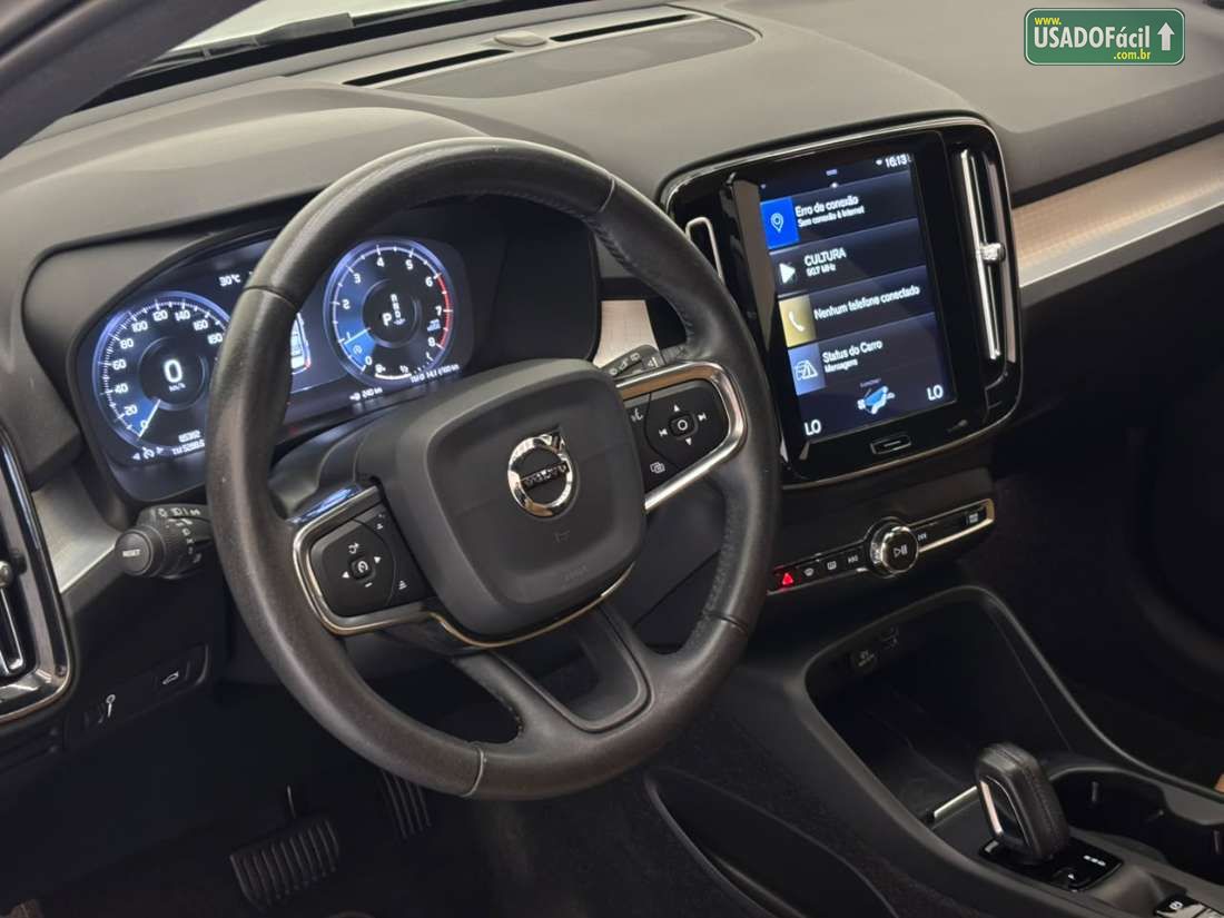 VOLVO XC 40 T-4 Momentum 2.0 252cv AWD 2020/2020 — foto 10 de 14