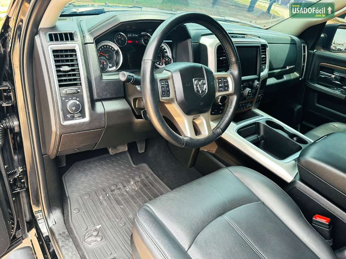 RAM Ram Classic Laramie CD 5.7 V8 4X4 Automático 2022/2022 — foto 5 de 18