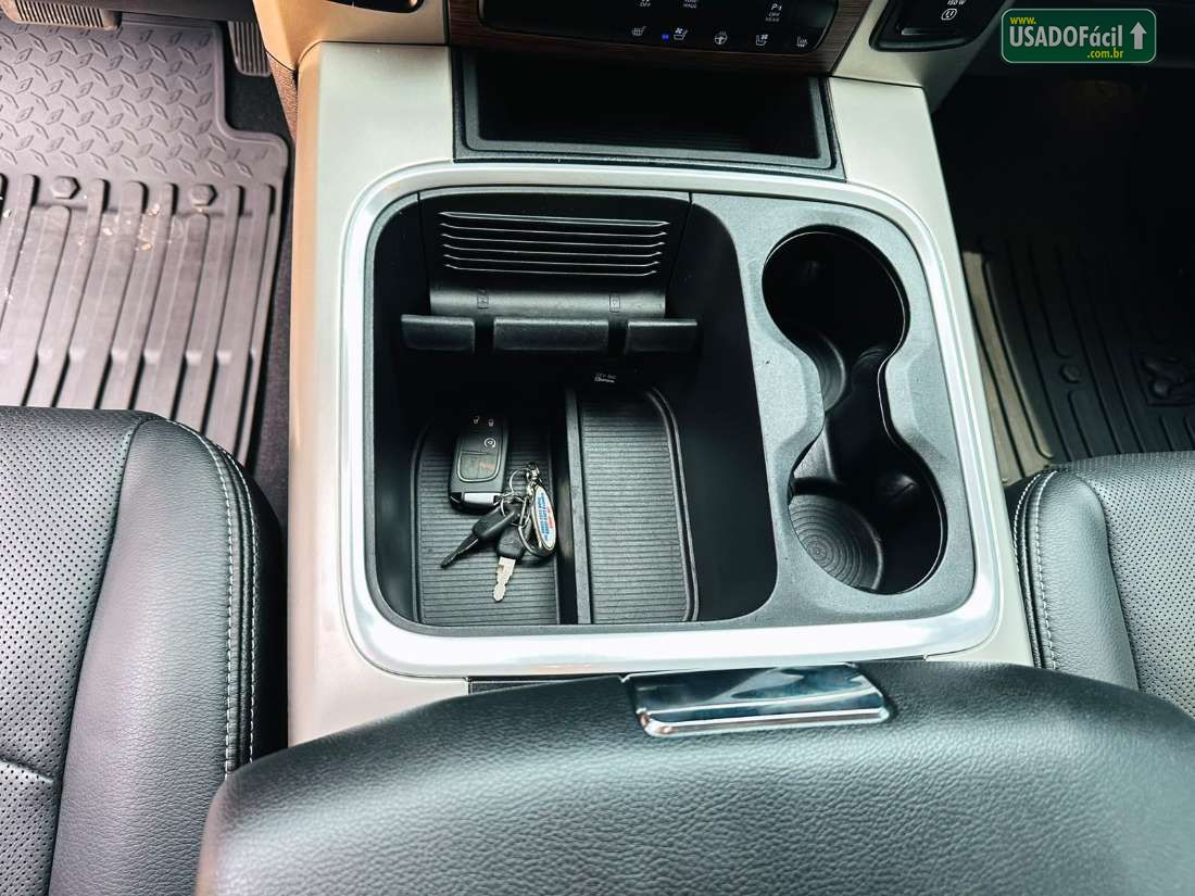 RAM Ram Classic Laramie CD 5.7 V8 4X4 Automático 2022/2022 — foto 9 de 18