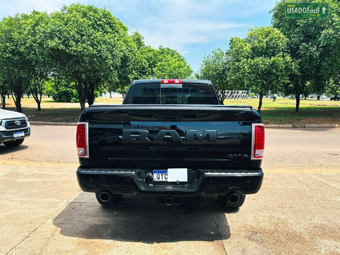 RAM Ram Classic Laramie CD 5.7 V8 4X4 Automático 2022/2022 — foto 16 de 18
