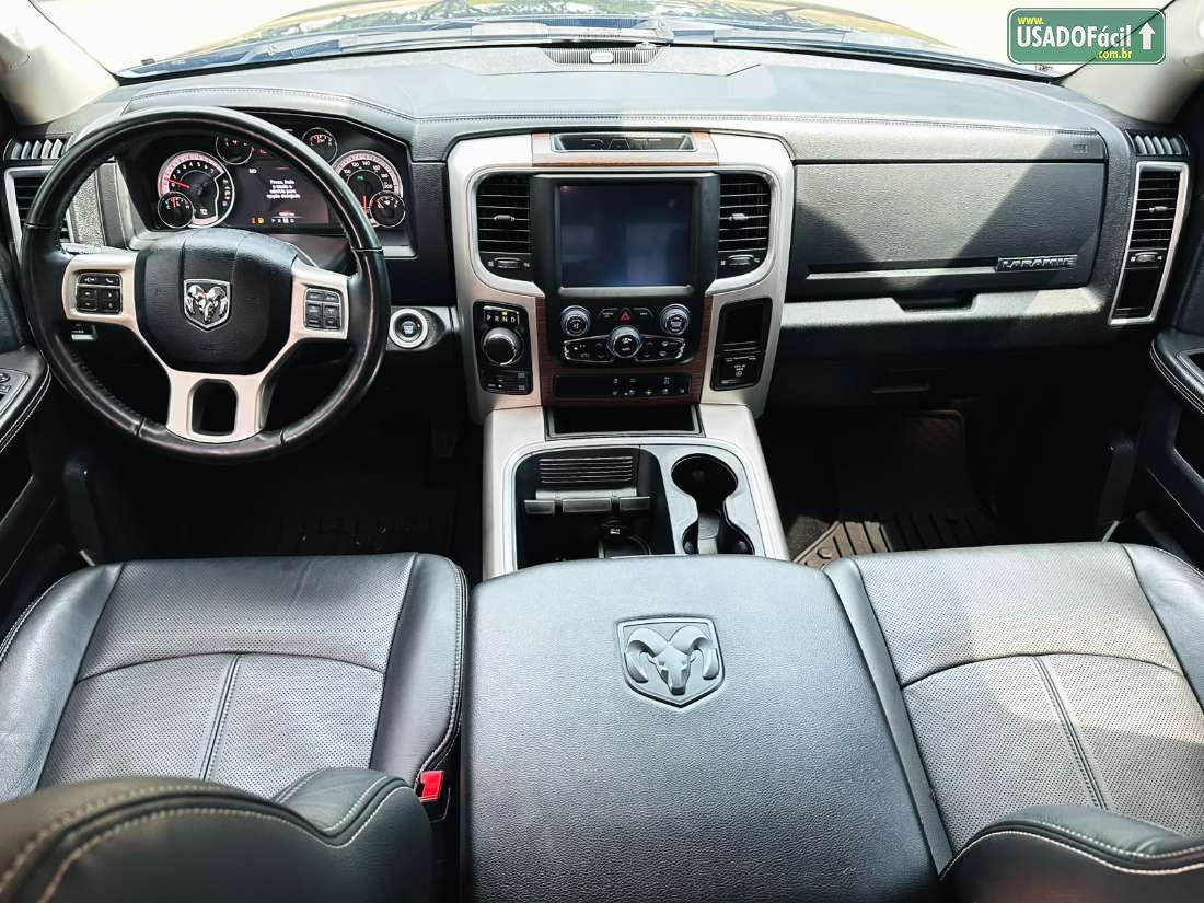 RAM Ram Classic Laramie CD 5.7 V8 4X4 Automático 2022/2022 — foto 13 de 18