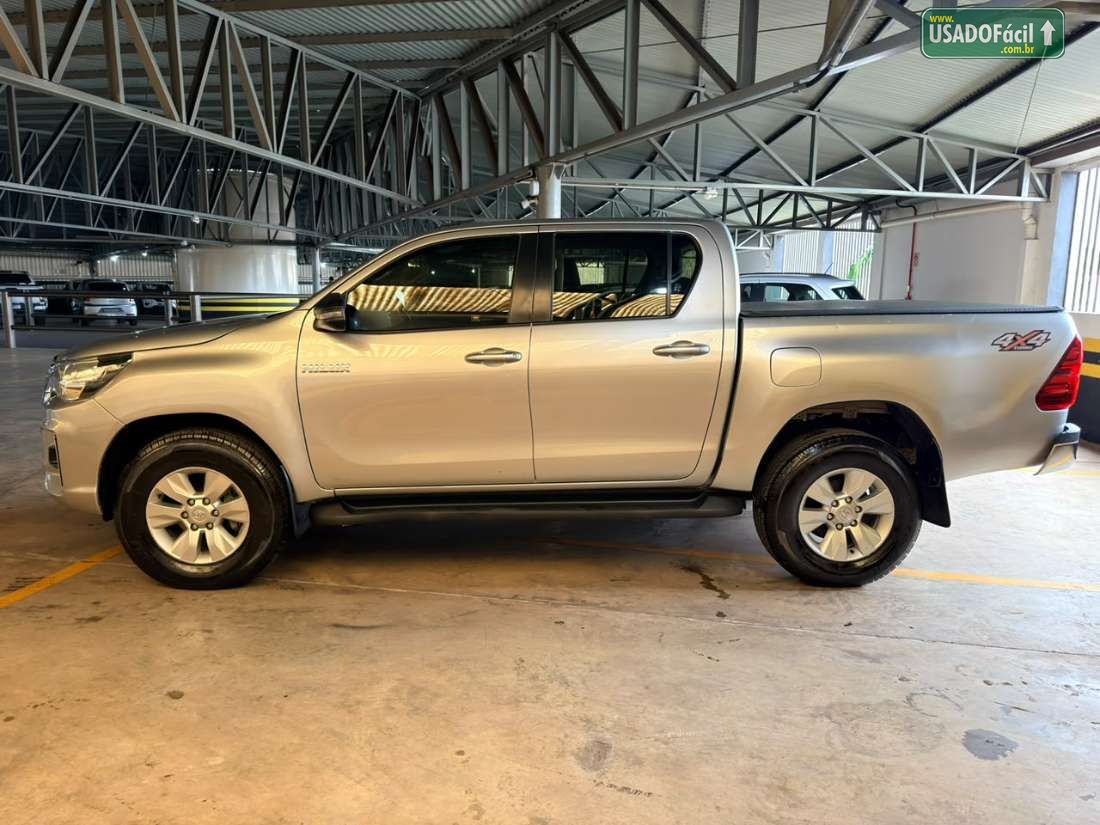 Toyota Hilux SR CD 2.8 4X4 TDI Automático Diesel 2020/2020 — foto 6 de 17
