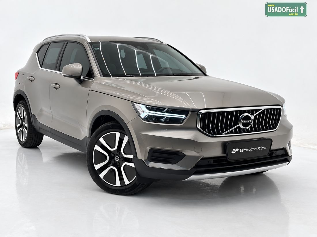 VOLVO XC 40 T-5 Momentum 1.5 FWD Híbrido