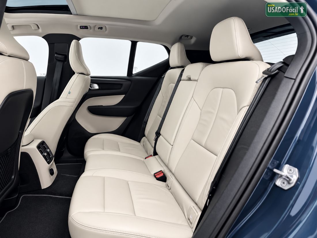 VOLVO XC 40 T-5 Inscription 1.5 FWD Híbrido 2021/2022 — foto 13 de 14