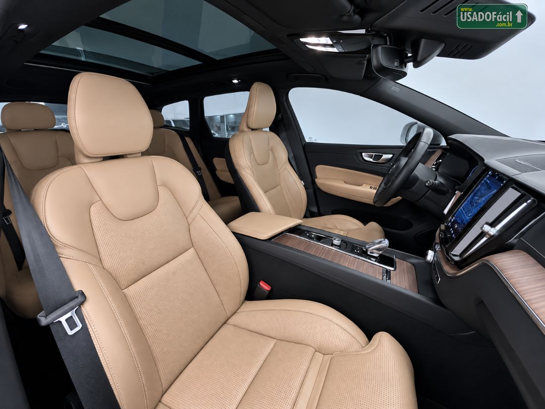 Volvo Volvo XC 60 T-8 Ultimate 2.0 AWD Híbrido 2023/2024 — foto 13 de 15