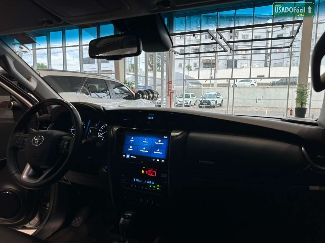 Toyota Hilux SW4 SRX 2.8 4x4 TDI Automático Diesel 2023/2024 — foto 11 de 16