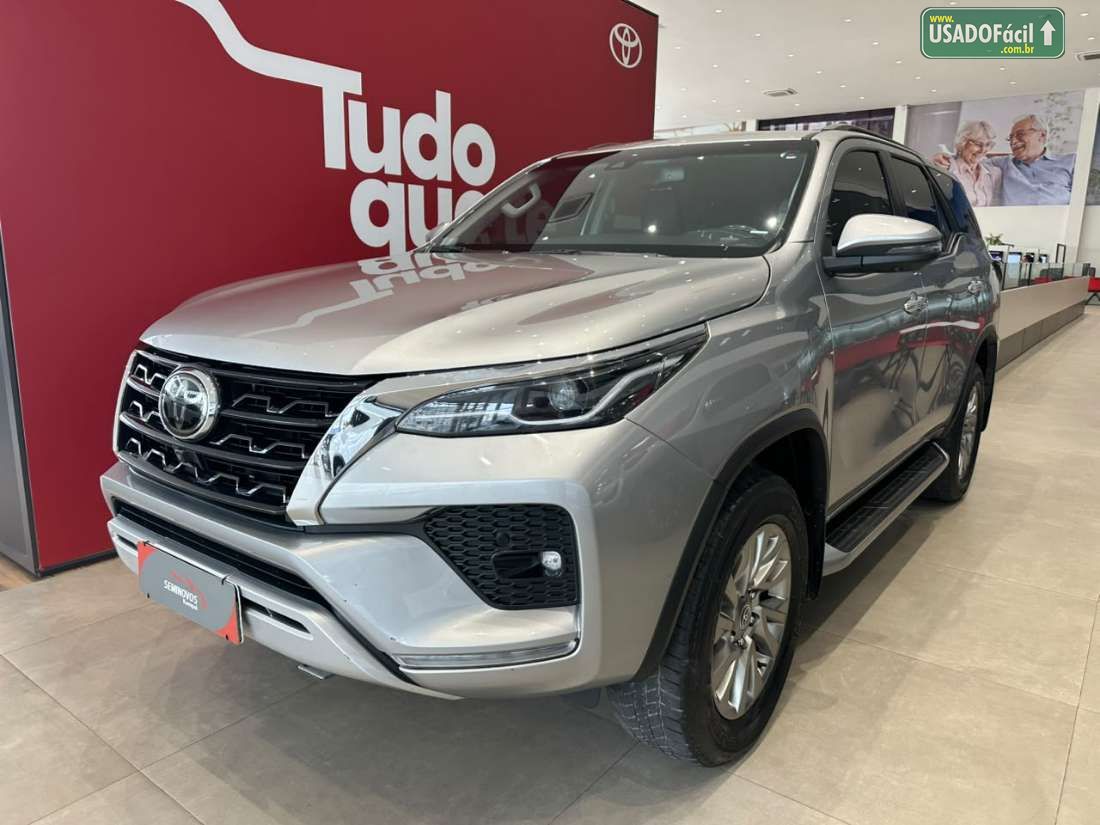Toyota Hilux SW4 SRX 2.8 4x4 TDI Automático Diesel